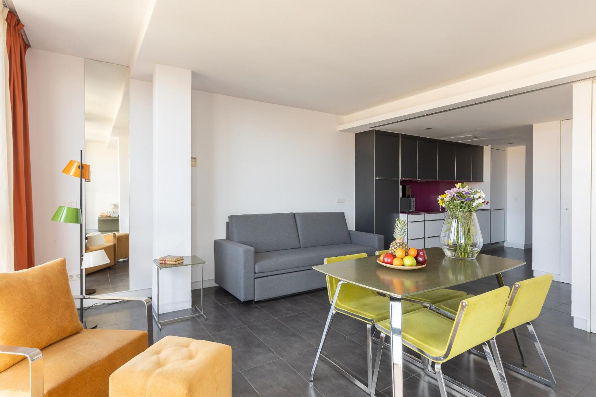Cosmo Sants * Barcelona