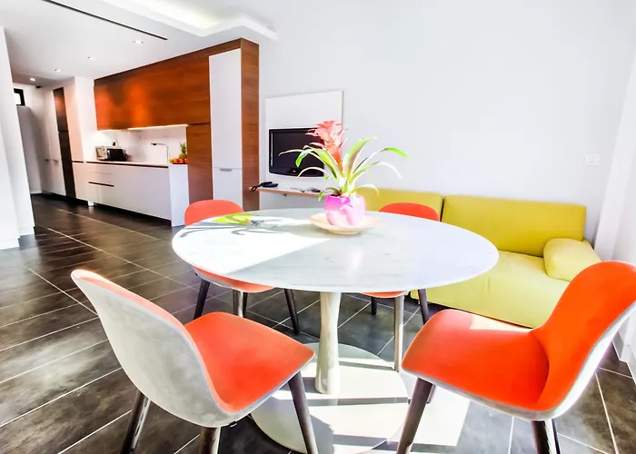 Cosmo Apartments Sants